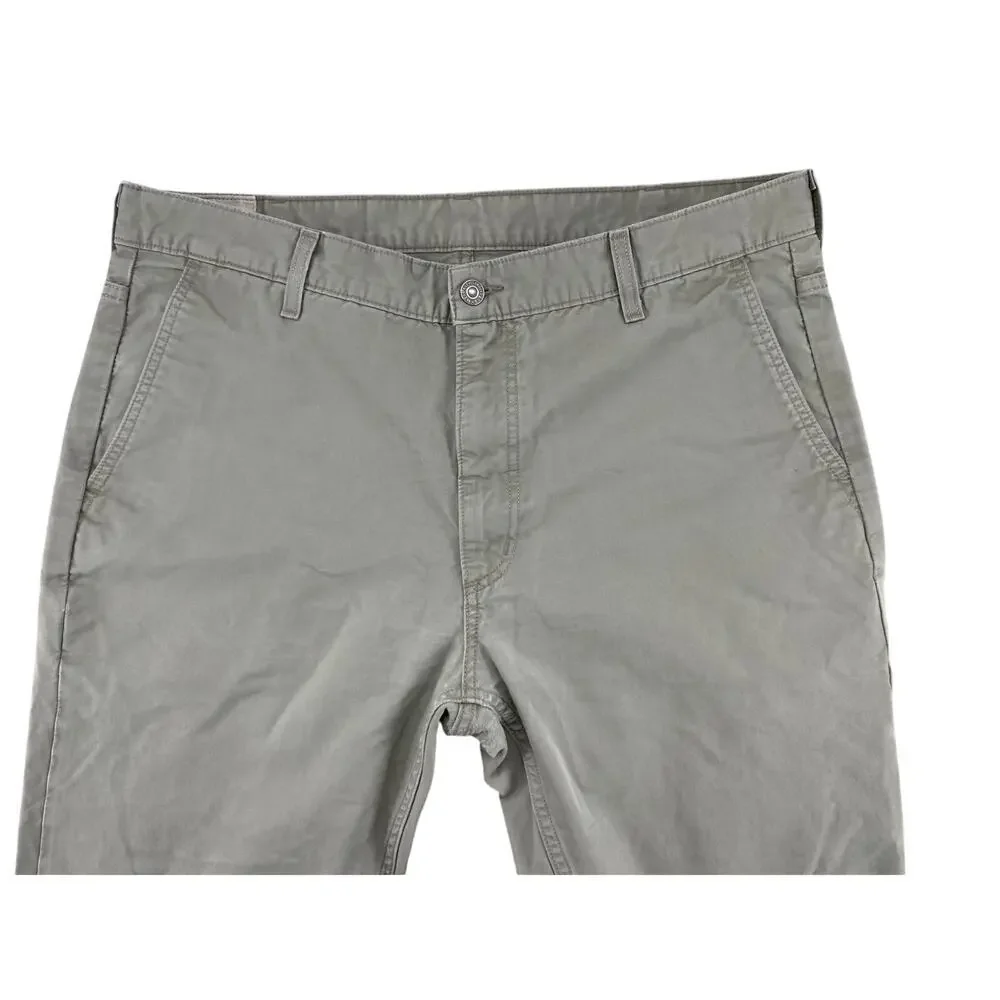 Levi’s Men’s Sage Green Chino Pants Straight Leg Casual Cotton 38x32